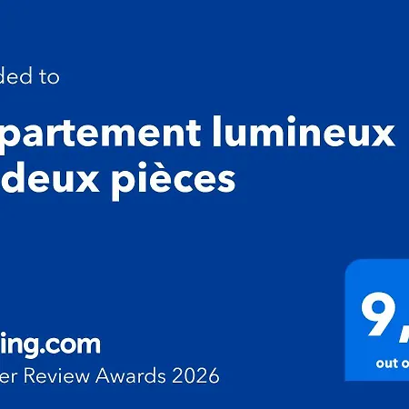 Lumineux De Deux Pieces